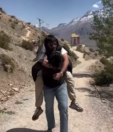 Group trip in Himachal: up the trail